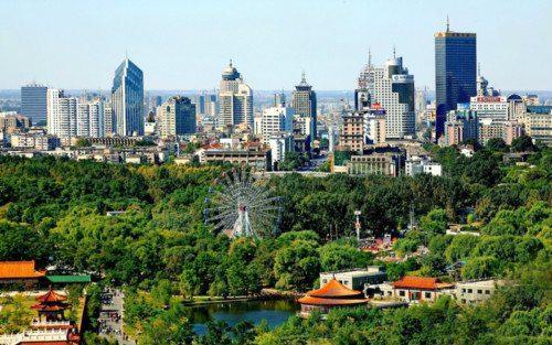 data-id="gnvg9blas2">铁东区是 a target="_blank" href="/item/鞍山