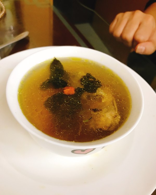 金线莲老母鸡汤