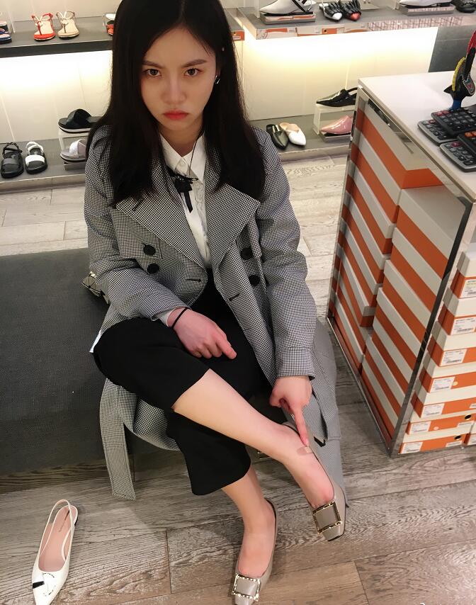 祝晓晗,女,中国国