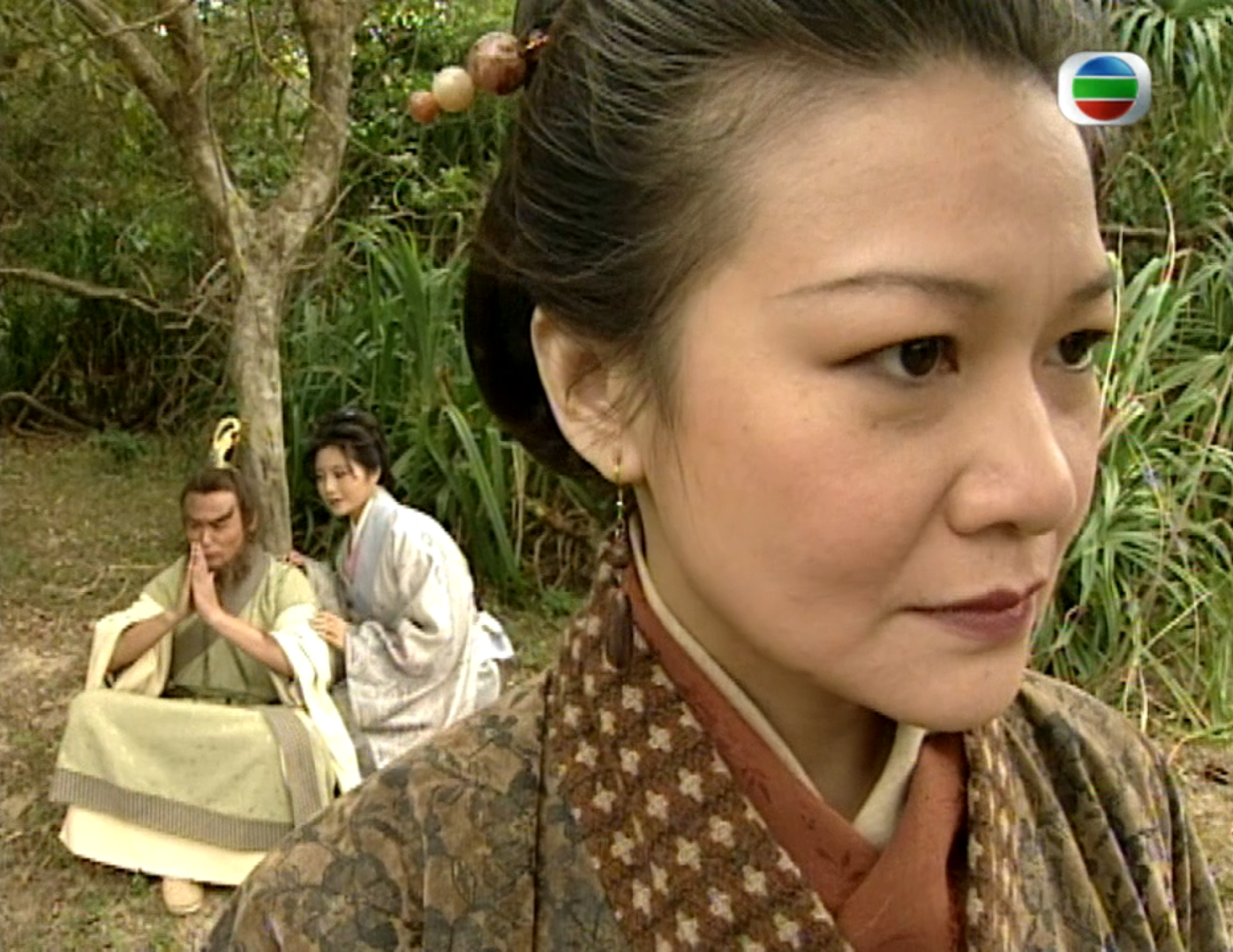  p data-id="gnwj6zy6yo">《人龙传说》是1999年香港电视广播有限公司