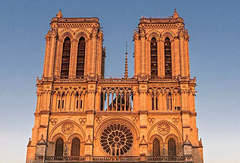 法国首都巴黎圣母院大教堂