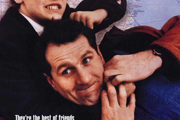 回家》是peter faiman执导的喜剧片,艾德·奥尼尔和伊桑·恩布里出演