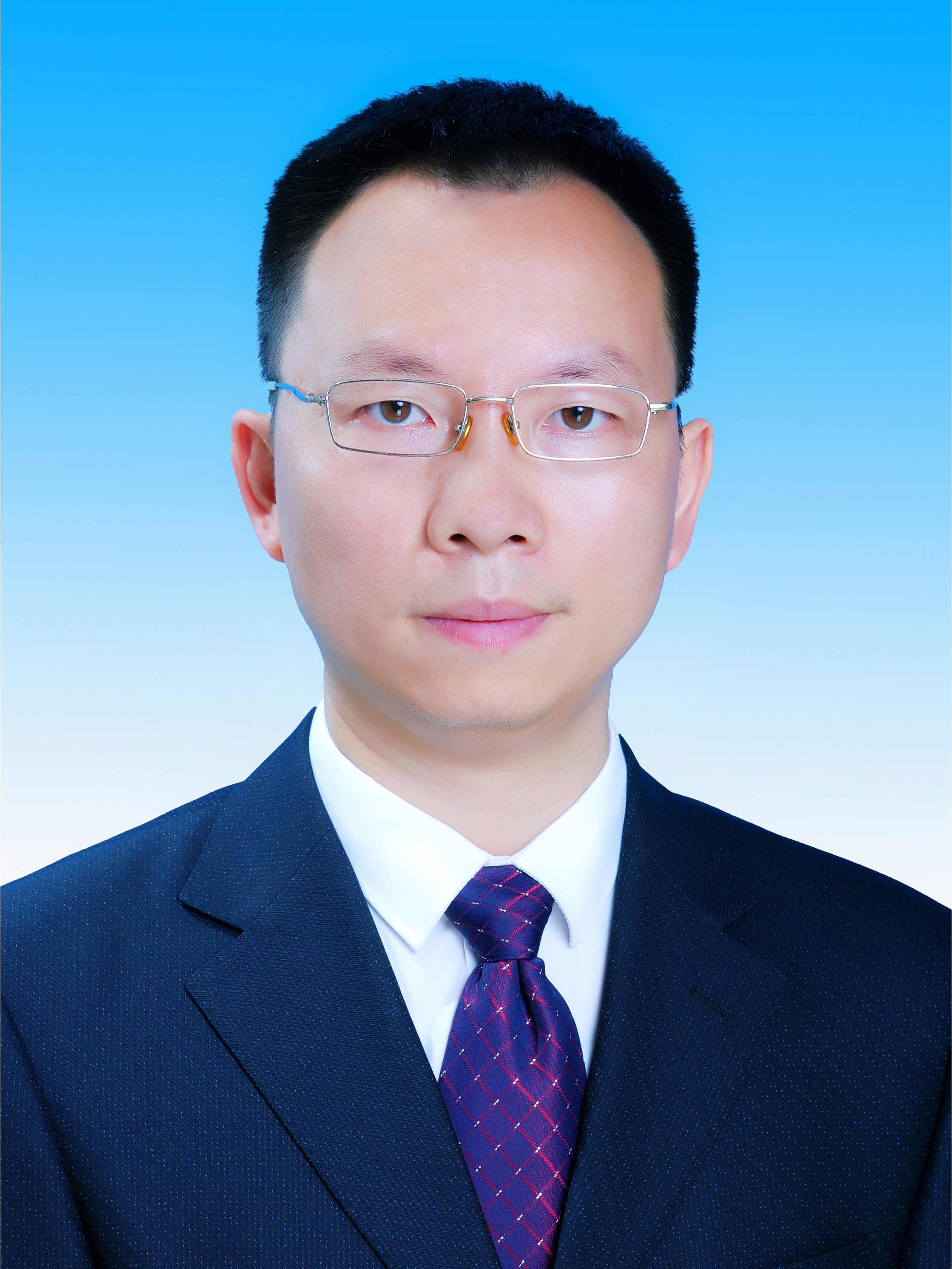 蒲文,男,汉族,1985年8月生,硕士研究生,中共党员,现任巴中市巴州区