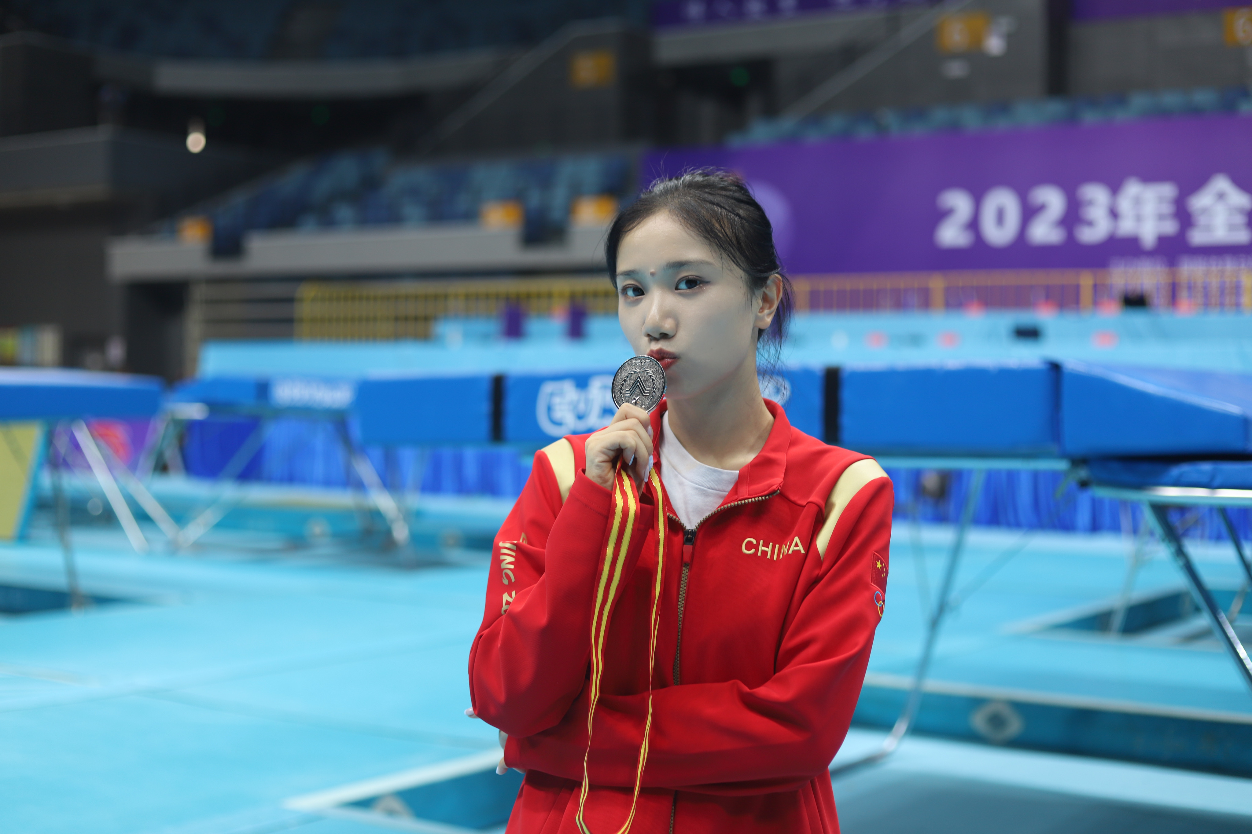  p data-id="gmwvoye4ux">王欣懿,女,中国蹦床运动员.