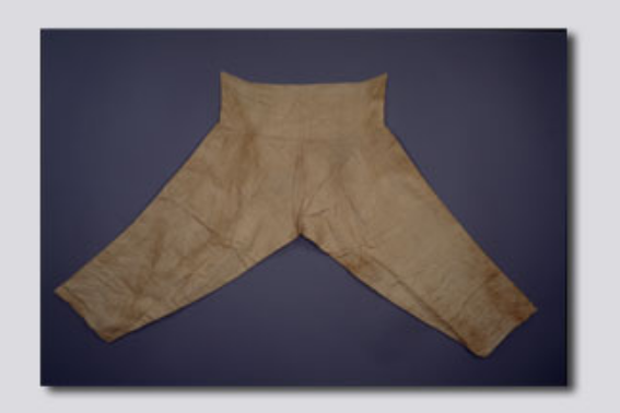 暗八仙团鹤纹绫裤