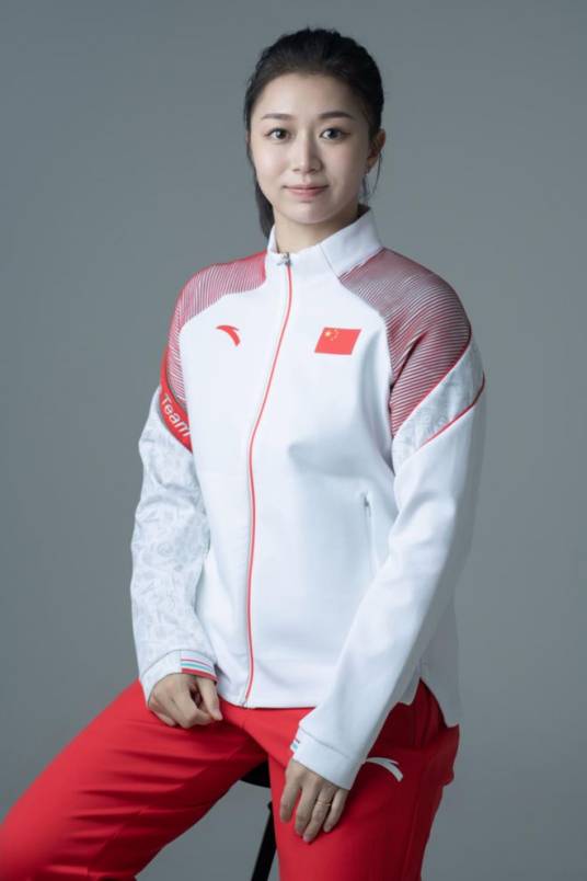 杨伊琳_百度百科