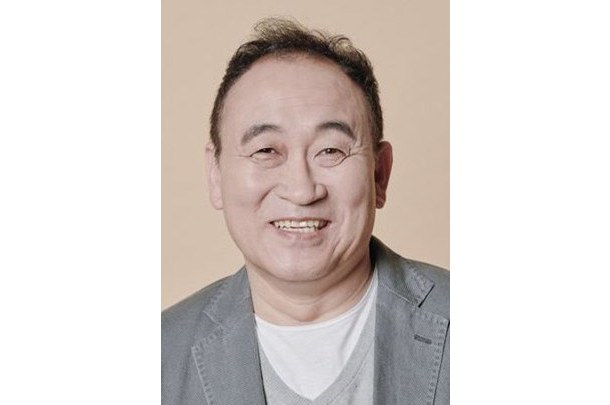  p data-id="2e8wiocp">金贵先(         ),1963年出生,韩国男演员.