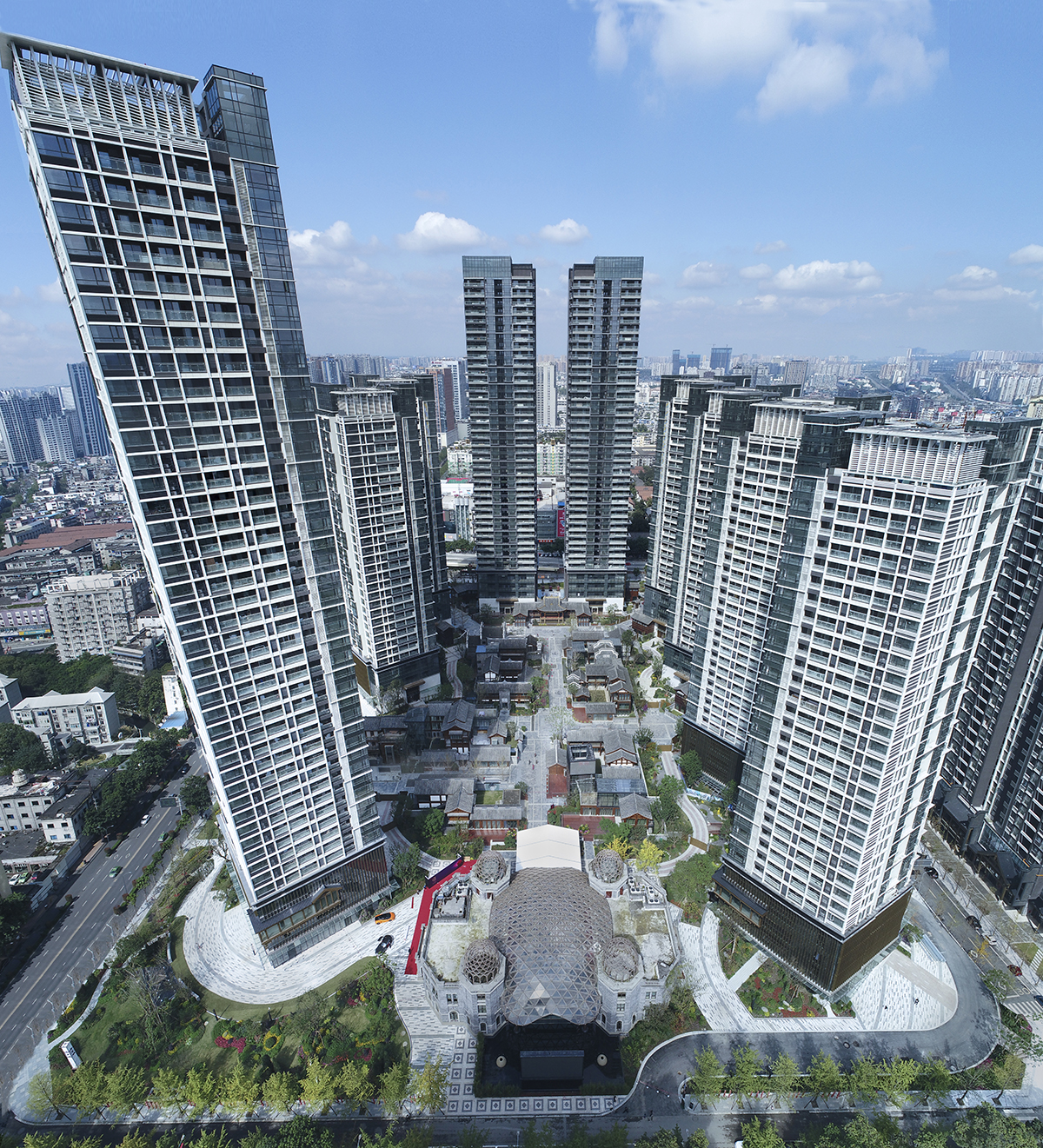  p>中铁鹭岛艺术城位于成都市 a target="_blank" href="/item/金牛区