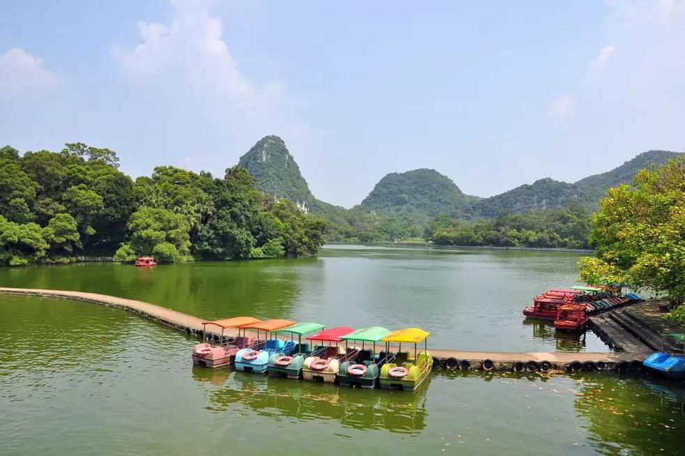 阳春市蟠龙山廊桥博览园风景区