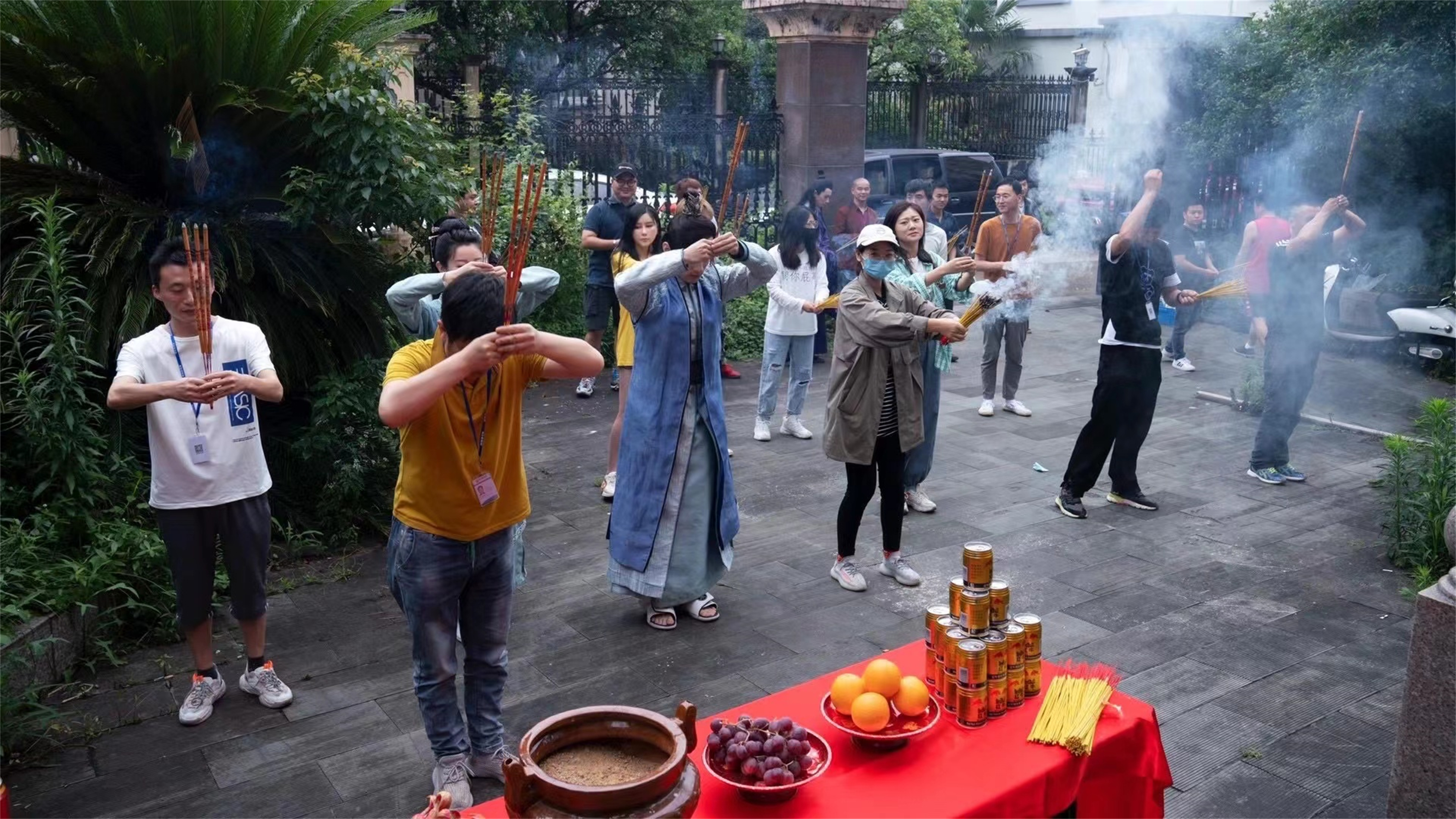 ug7i4m">赵恩彤,女,1998年4月25日出生于黑龙江哈尔滨,中国内地女演员