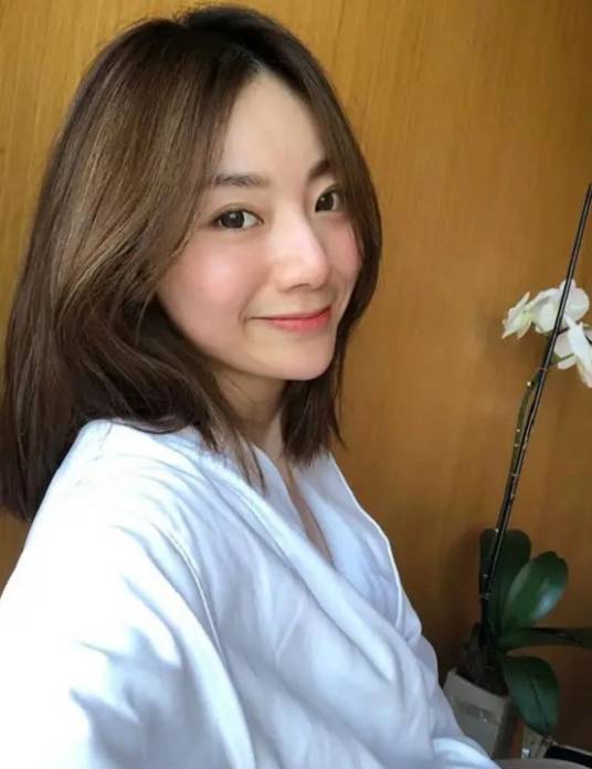 周嘉仪_百度百科