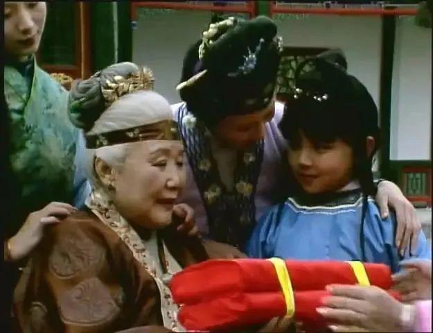 贾宝玉vs贾兰：一个在溃烂，一个在茁壮生长百科ta说 
