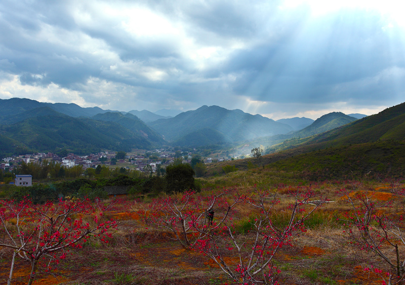 潭下镇,隶属于广东省梅州市 a target="_blank" href="/item/五华县