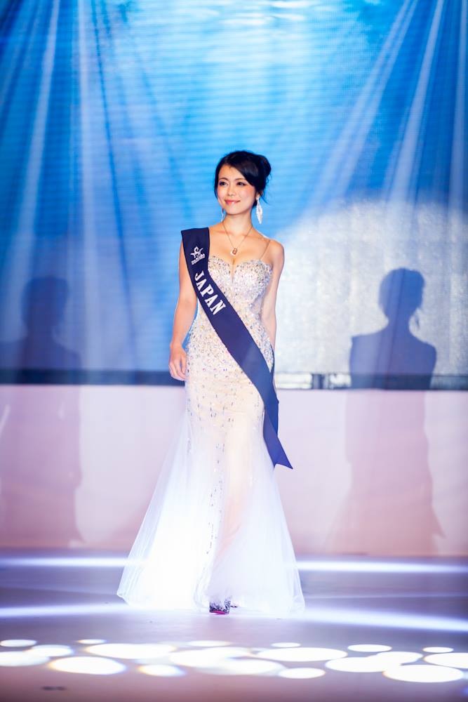  p>渋谷ゆり(涉谷由里,しぶやゆり),日本模特,车模兼写真偶像,上过