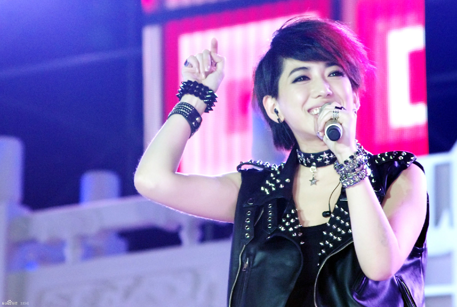 2011年快乐女声全国季军刘忻