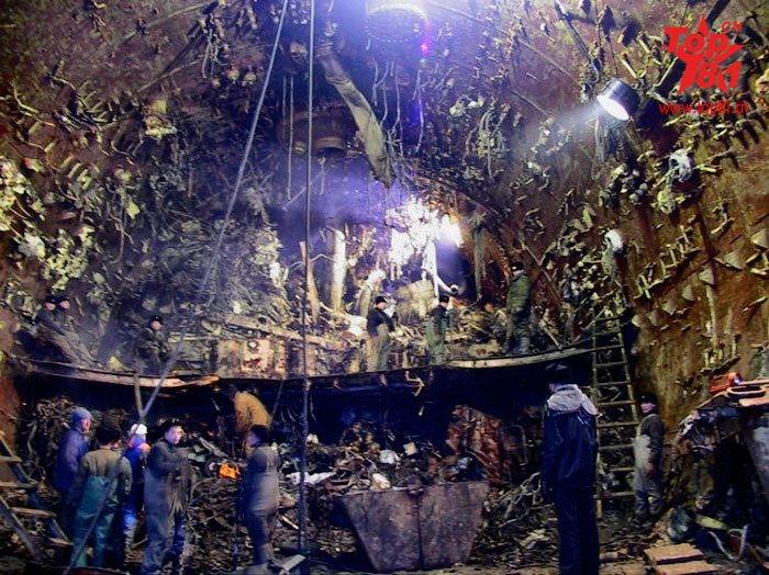  p>库尔斯克号核潜艇(俄文:Курск,英文:kursk,舷号:k-141),是