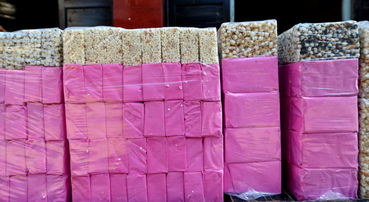  p>米焦,是江西 a href="#" data-lemmaid="36444">上饶 /a>的一种