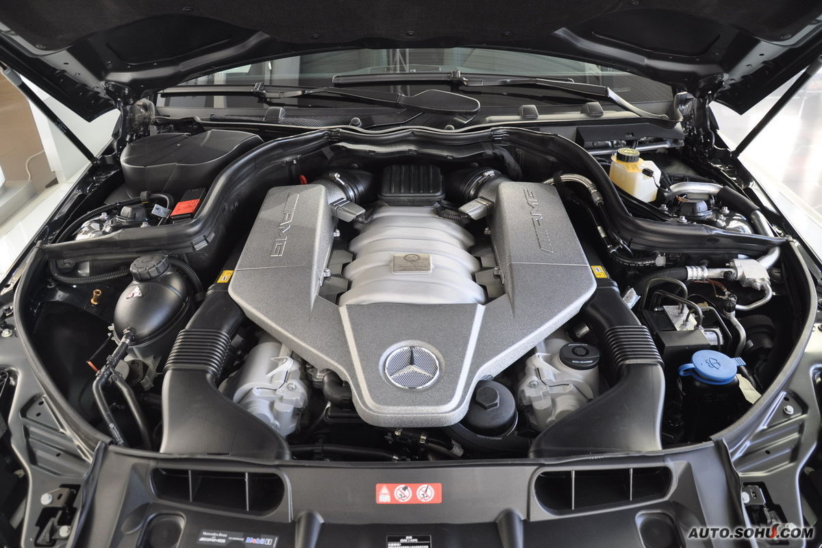 奔驰c63 amg