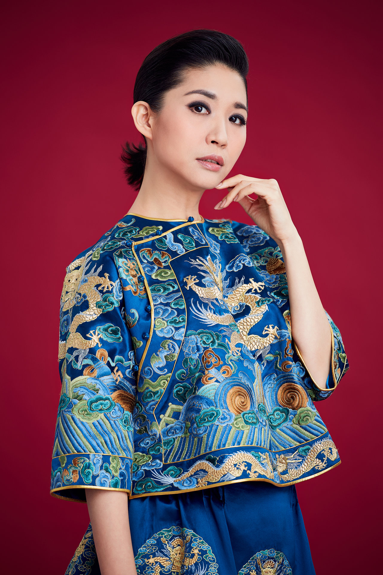 张喆,出生于山东省,中国内地女主持人,毕业