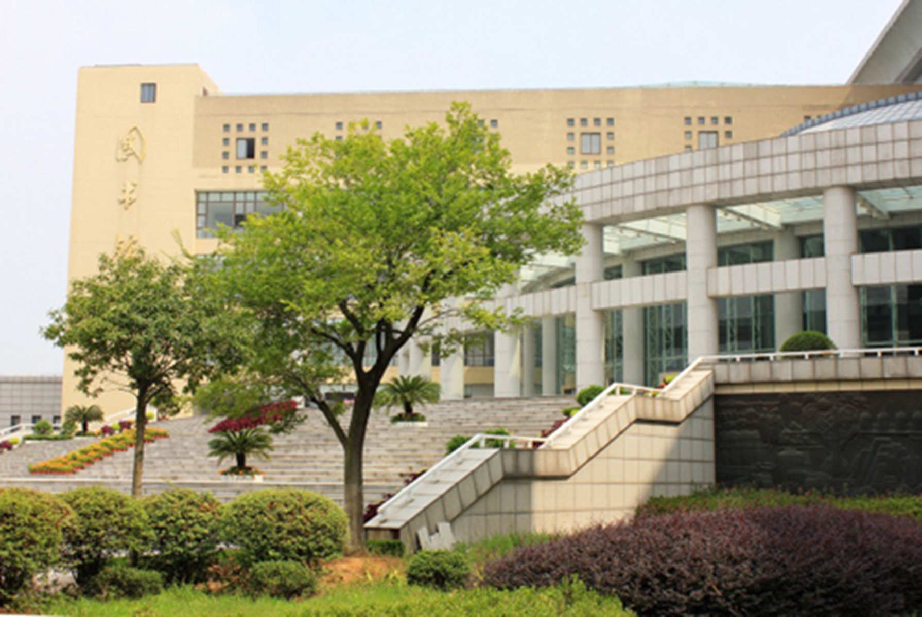 p>武汉科技大学(wuhan university of science and technology)简称"