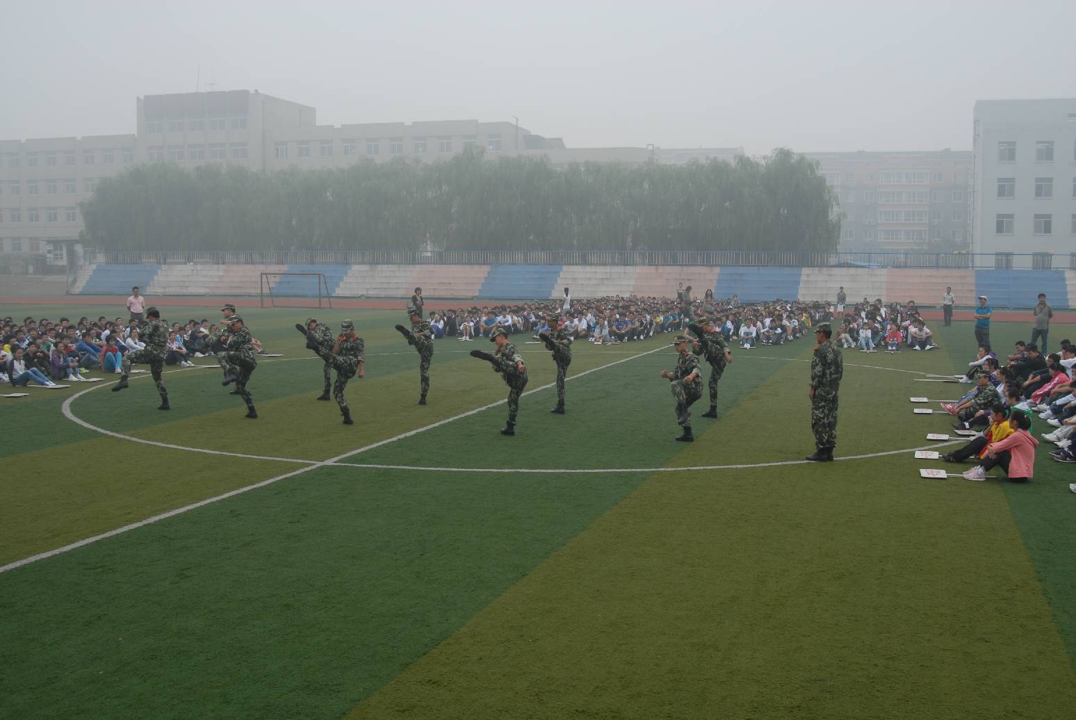  p>灯塔市第一高级中学位于 a data-lemmaid="5579803">灯塔 /a>市