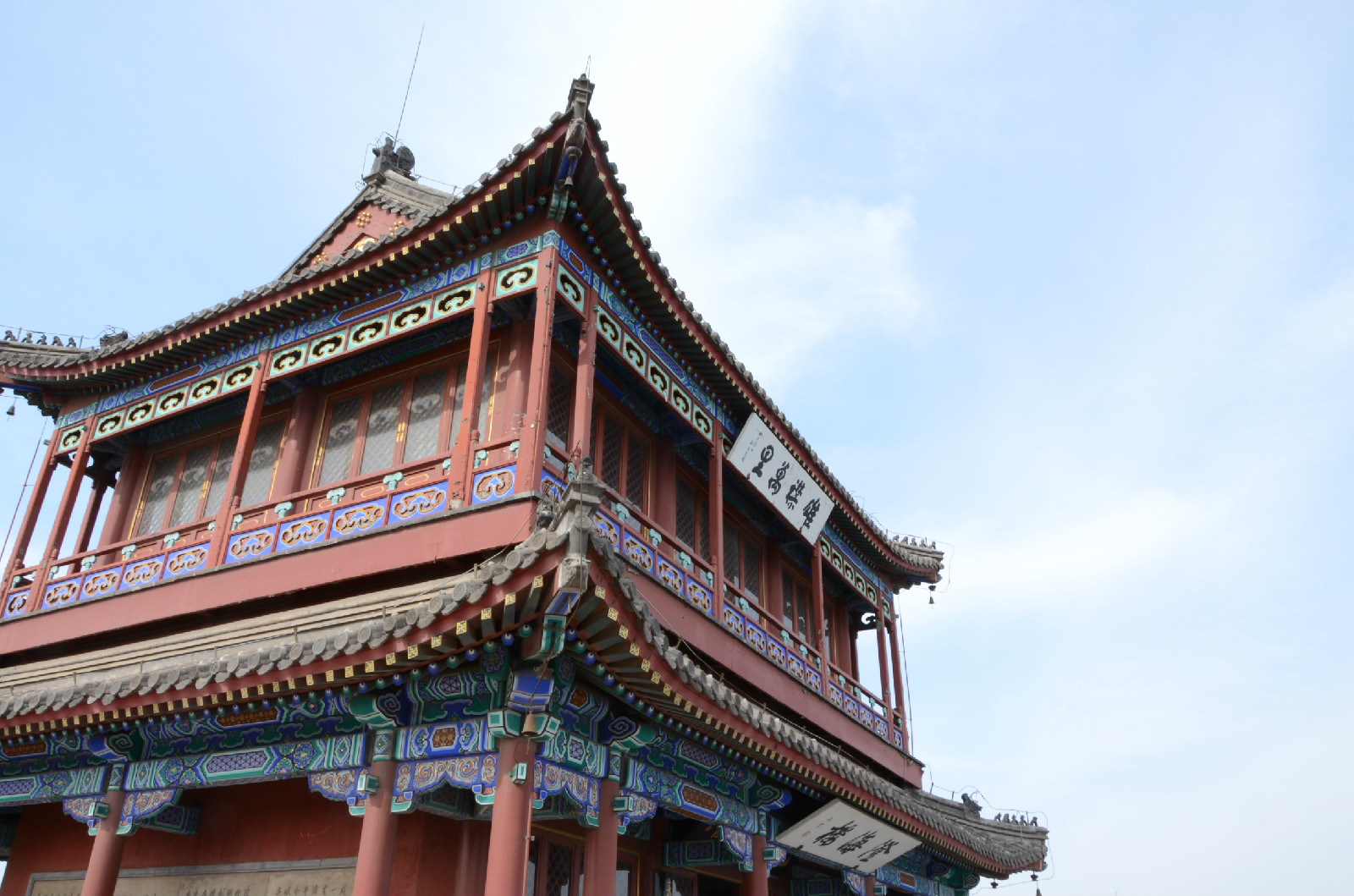  p data-id="gnwvmubfug">澄海楼位于山海关老龙头长城,始建于明末,为