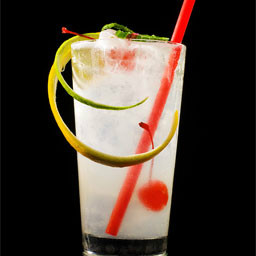  p>琴费士(gin fizz)是一款 a href="#" data-lemmaid="75205">鸡尾酒