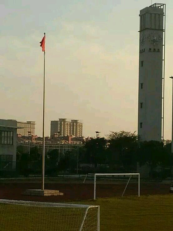  p> a target="_blank" href="/item/江苏省泰兴市第四高级中学