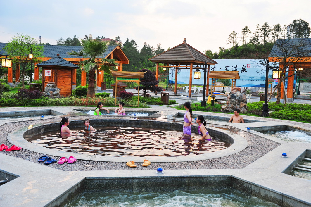 宁乡温泉紫龙湾