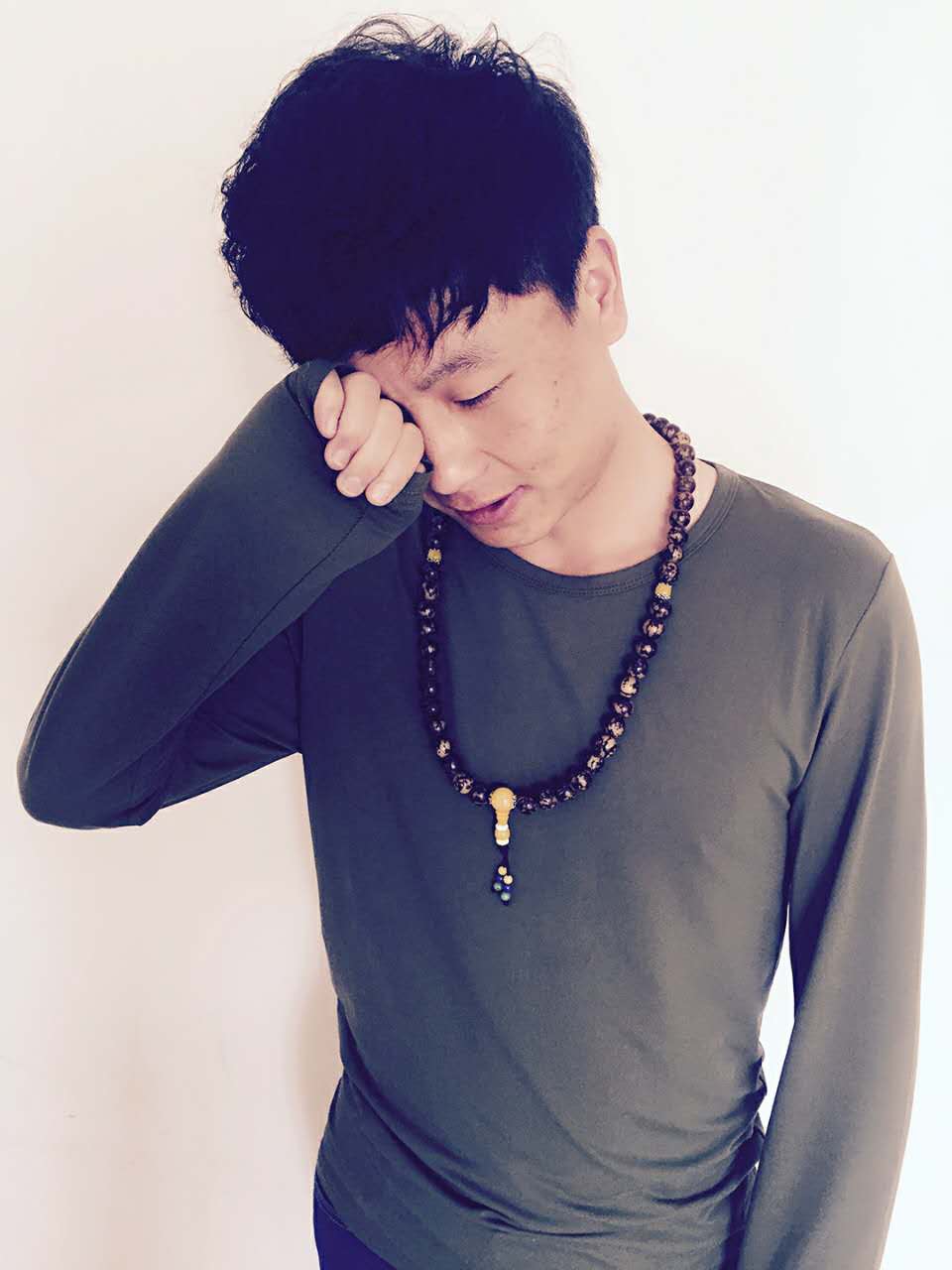  p>张永康,1990年1月15日出生于甘肃省平凉市,中国内地影视男演员