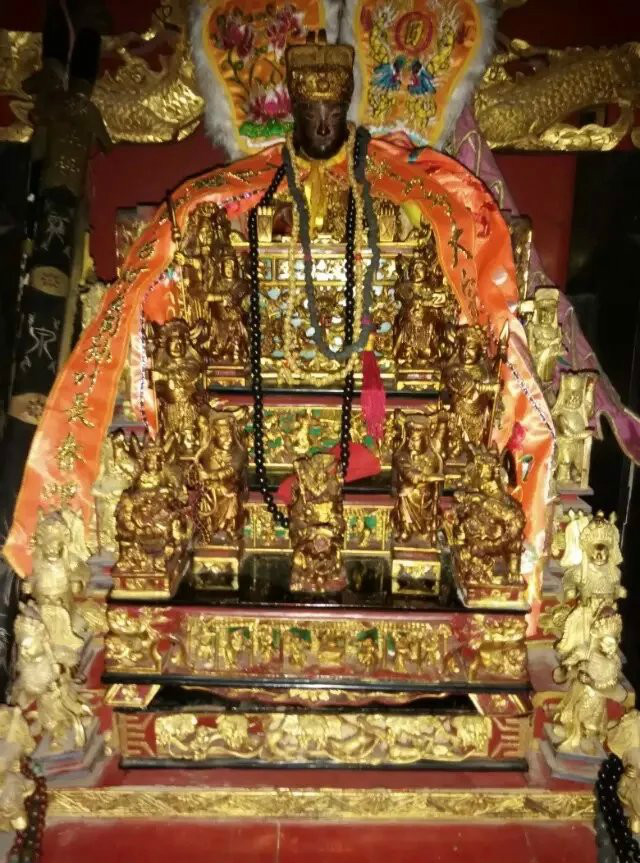  p>大宗惠泽尊王圣号为【广德·忠应·威武·英烈·惠泽尊王】,简称