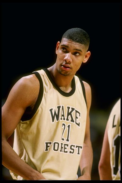  p>蒂姆·邓肯(tim duncan),1976年4月25日出生于 a target="_blank"