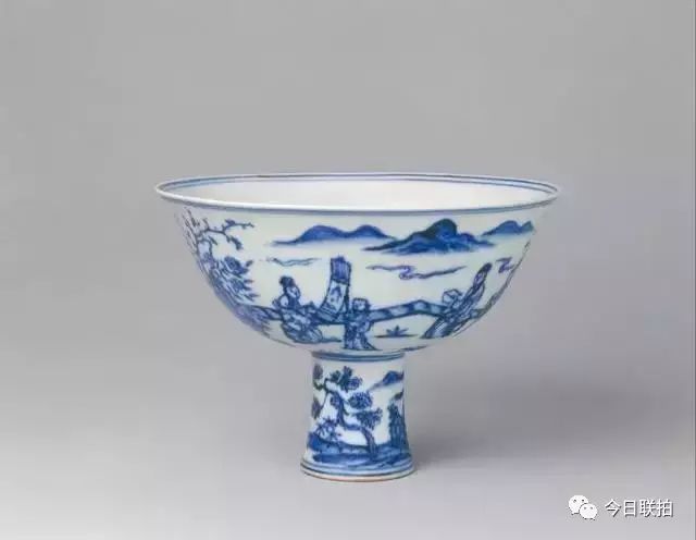 中国美術 明 青花纏枝 富貴佳器款 獅子紋碗 高 6cm 明 【公式通販】