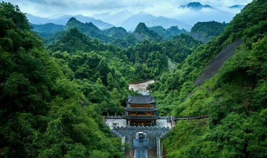 辰龙关旅游度假区