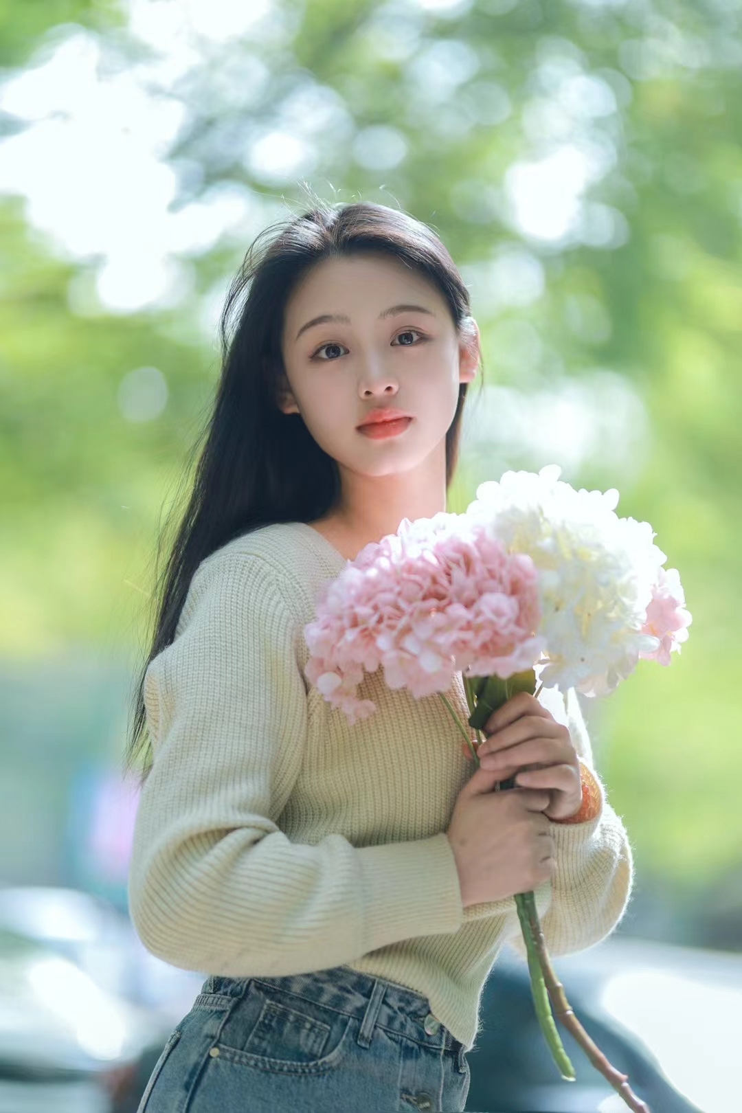  p data-id="srqxkgusu5tf">王朱悦,中国内地女演员,浙江杭州人,1999