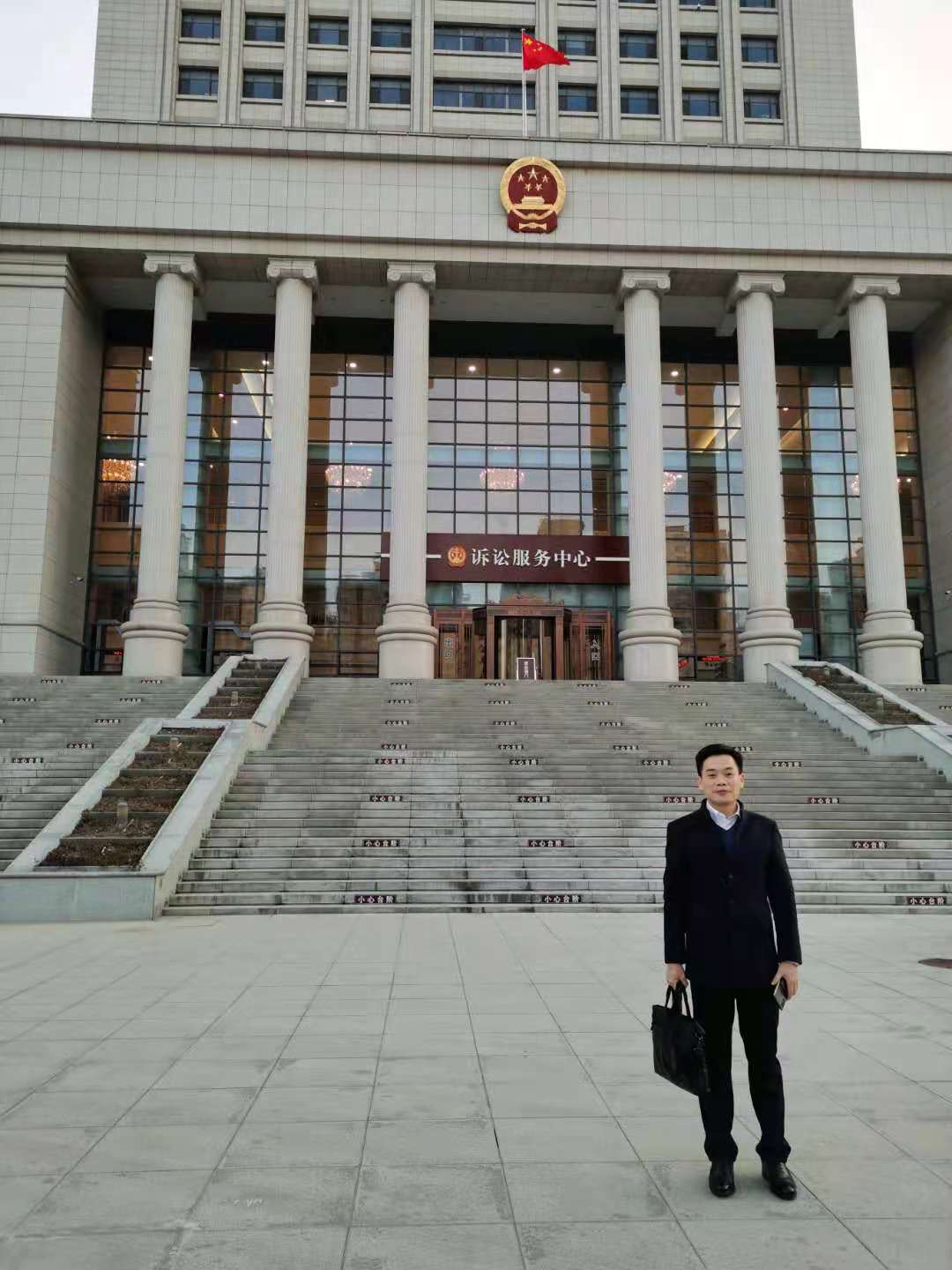 p>王明明律师,男,汉族,中国籍,专职律师,现执业于北京卓浩律师事务所