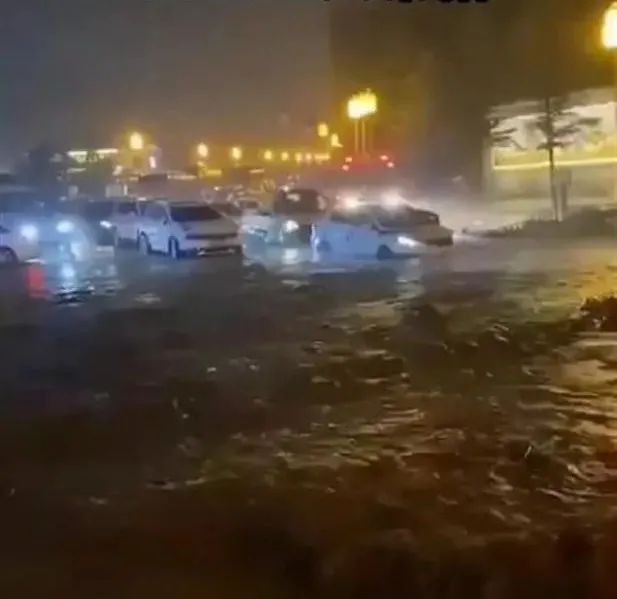 2021年7月10日五台山山洪事故