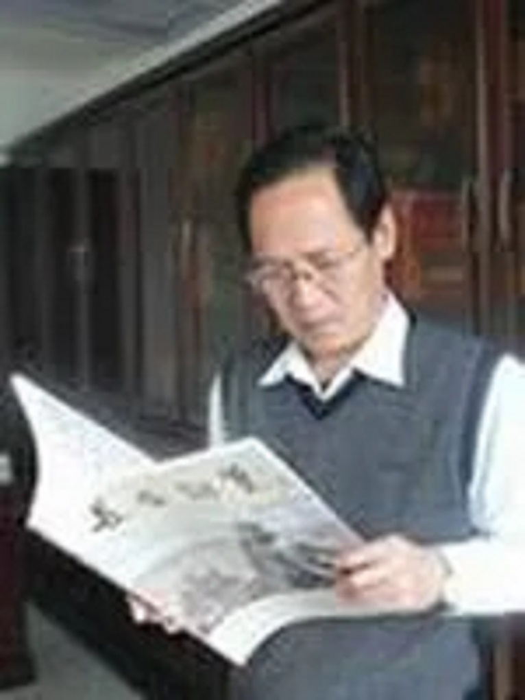 1963年出生,陕西白水县人,履职于陕西煤业化工集团蒲白矿务局,任朱家