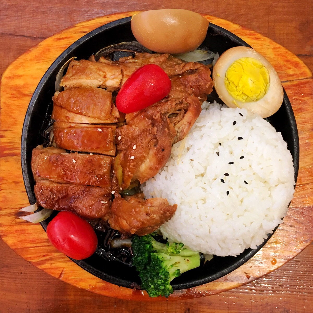 秘制豉味鸡腿饭