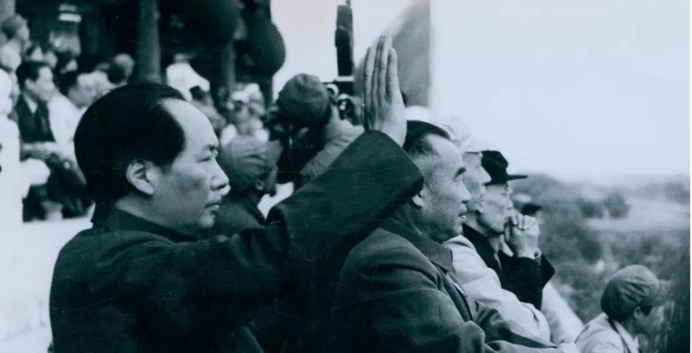 国庆定在十一，阅兵飞机飞两圈，开国大典3点举行，为何这样安排_百科TA说