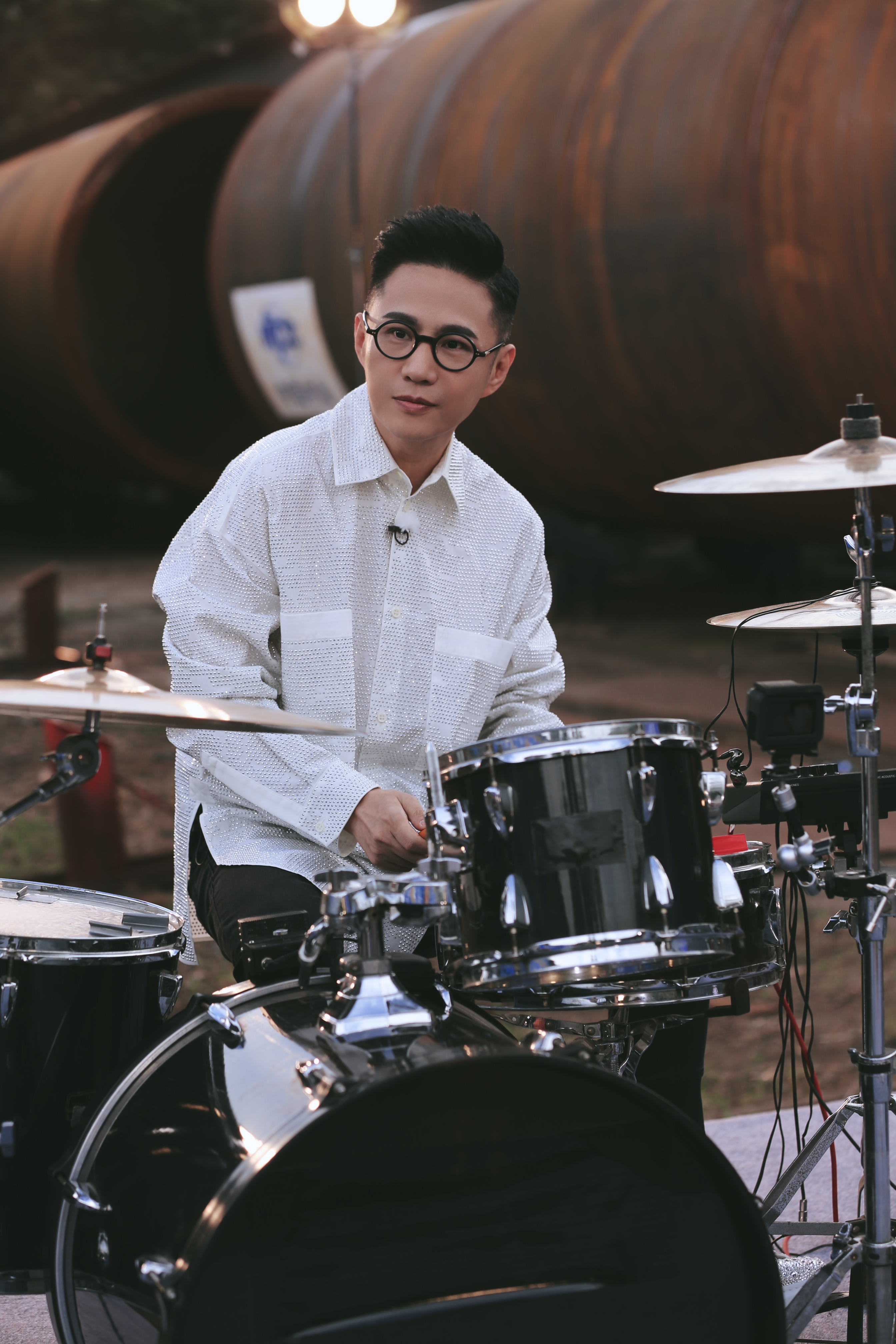  p>石头,本名王卓实,11月14日出生于中国吉林省吉林市,中国内地流行男