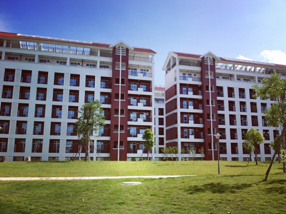 福建省龙海第一中学