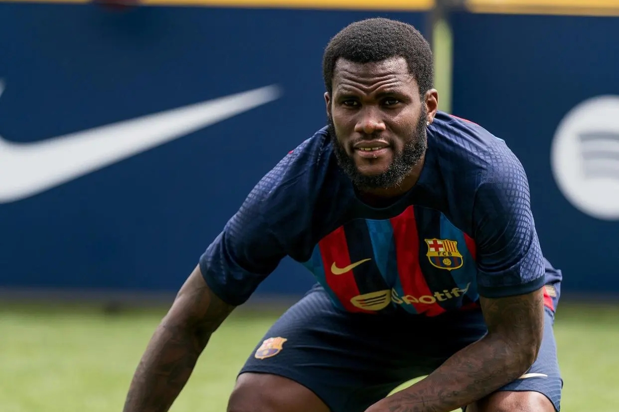  p>弗兰克·凯西(franck kessié),全名弗兰克·扬尼克·凯西(franck