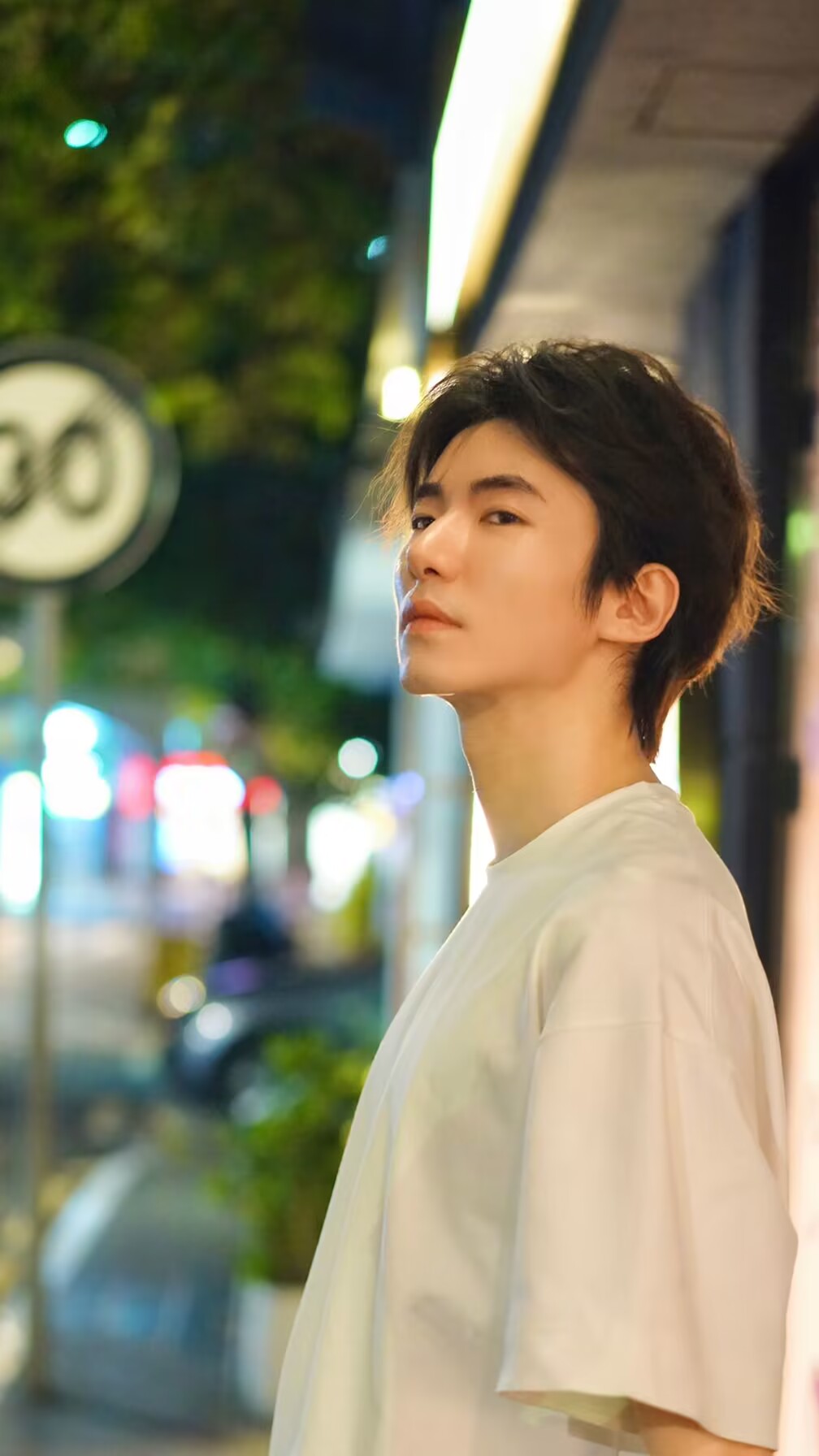  p data-id="gnbl2f93n6">孙一杰,原名孙剑飞,1992年1月24日出生于