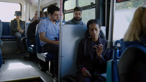 《上载新生第三季》剧照