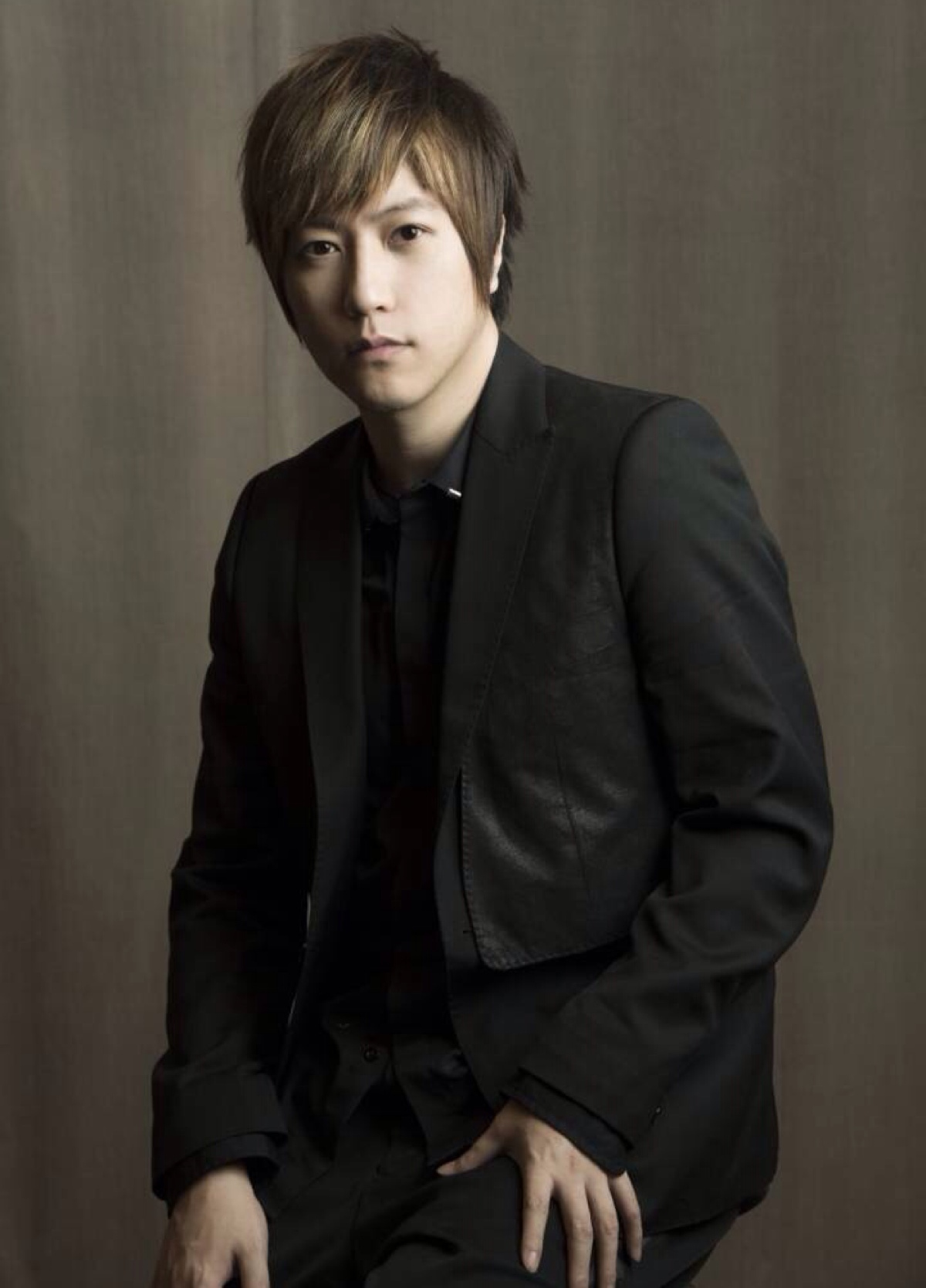  p>陈信宏(阿信),1975年12月6日出生于台湾省台北市北投区,祖籍福建省