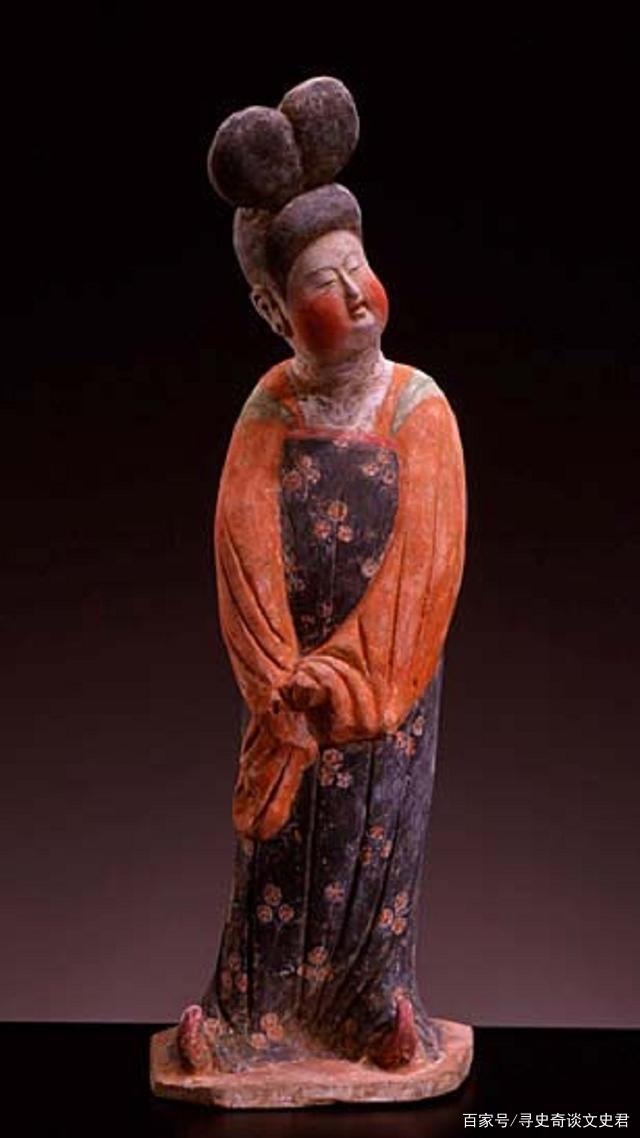 唐代殉葬女俑的“环肥燕瘦”：素面已云妖，更著花钿饰_百科TA说