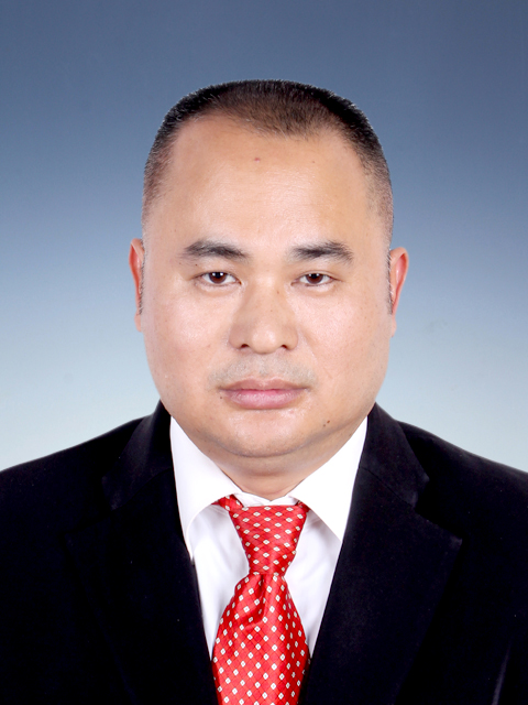  p>郭金勇,男,彝族,1976年11月出生,新平县人.