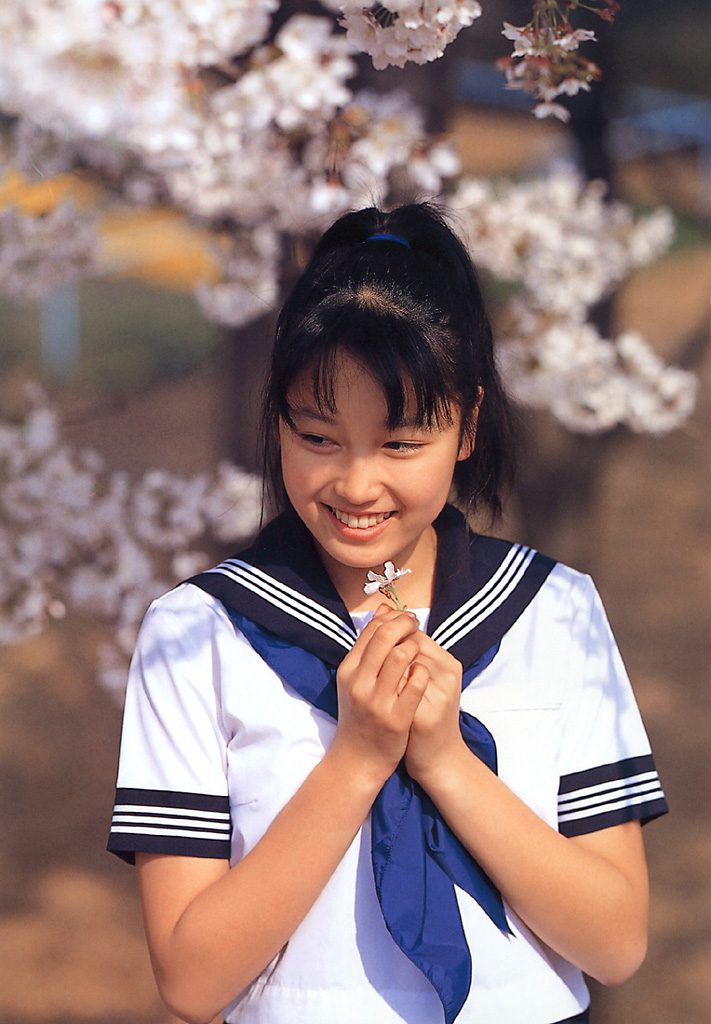三津谷叶子