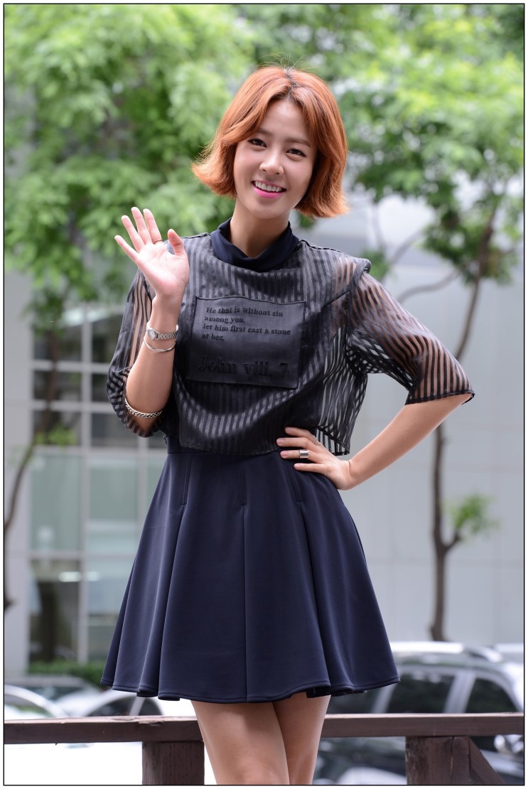 勇导演,李恩珠编剧, a href="#" data-lemmaid="9117240">崔允英 /a>